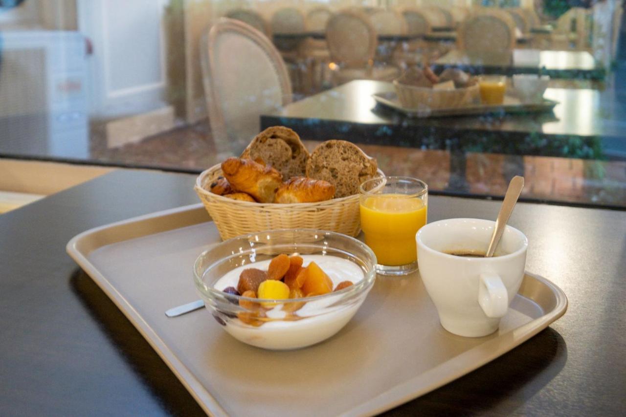 Hotel Mileade Mediterranee - Port-Fréjus エクステリア 写真