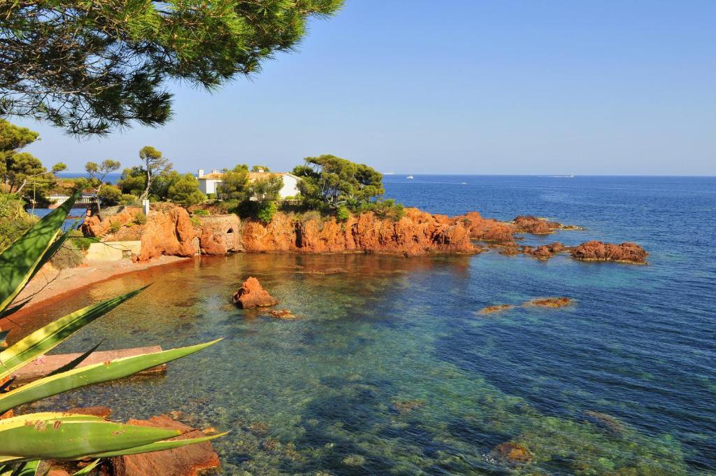 Hotel Mileade Mediterranee - Port-Fréjus エクステリア 写真